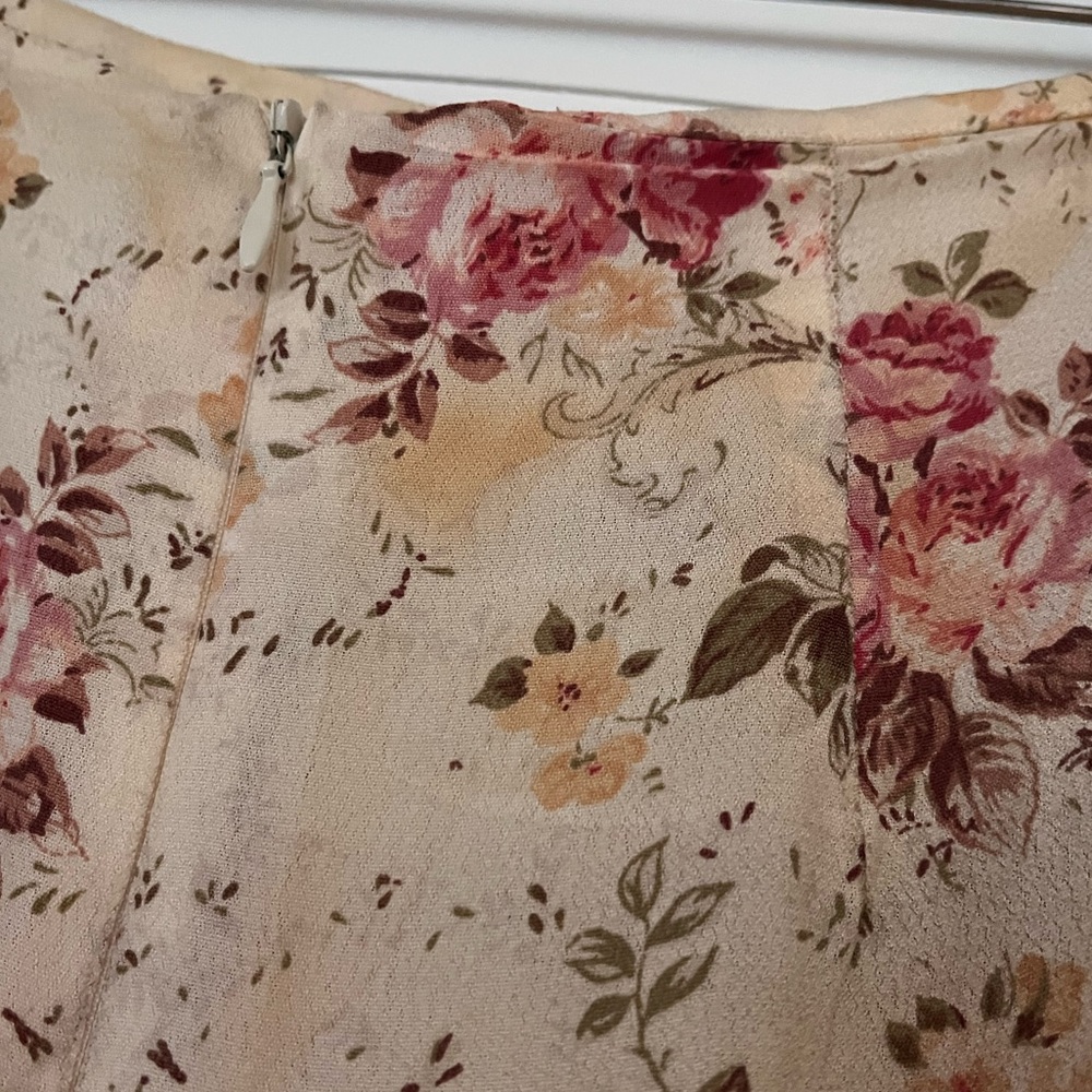 Reformation floral skirt - Picture 4 of 5